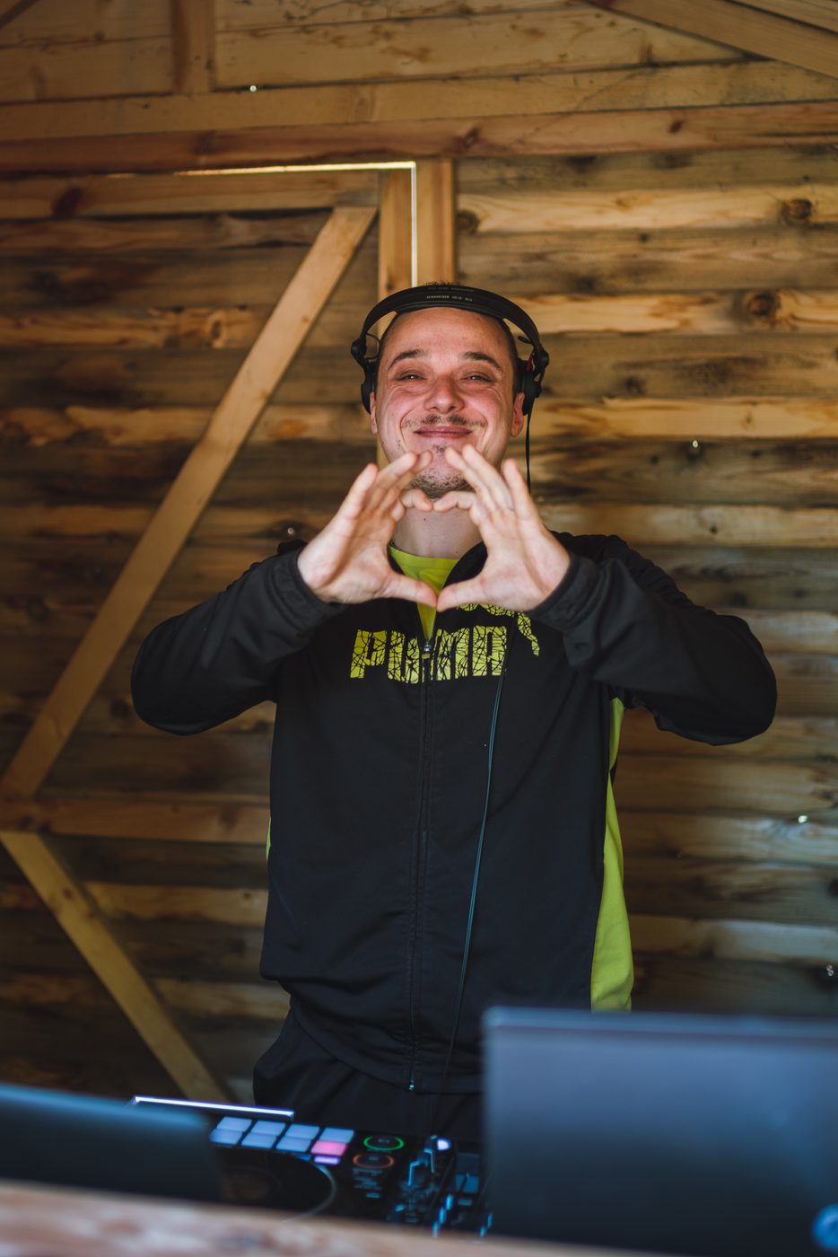DJ Emby - HOR01666.jpg